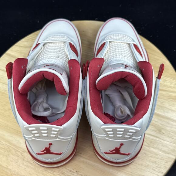 Air Jordan 4 Retro Valentine\'s Day Wmns Size 12W/ 10.5M Brand New HV0823-108
